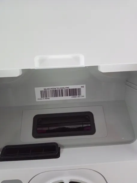 robot-sprzatajacy-eureka-j12-bialy-model-j12