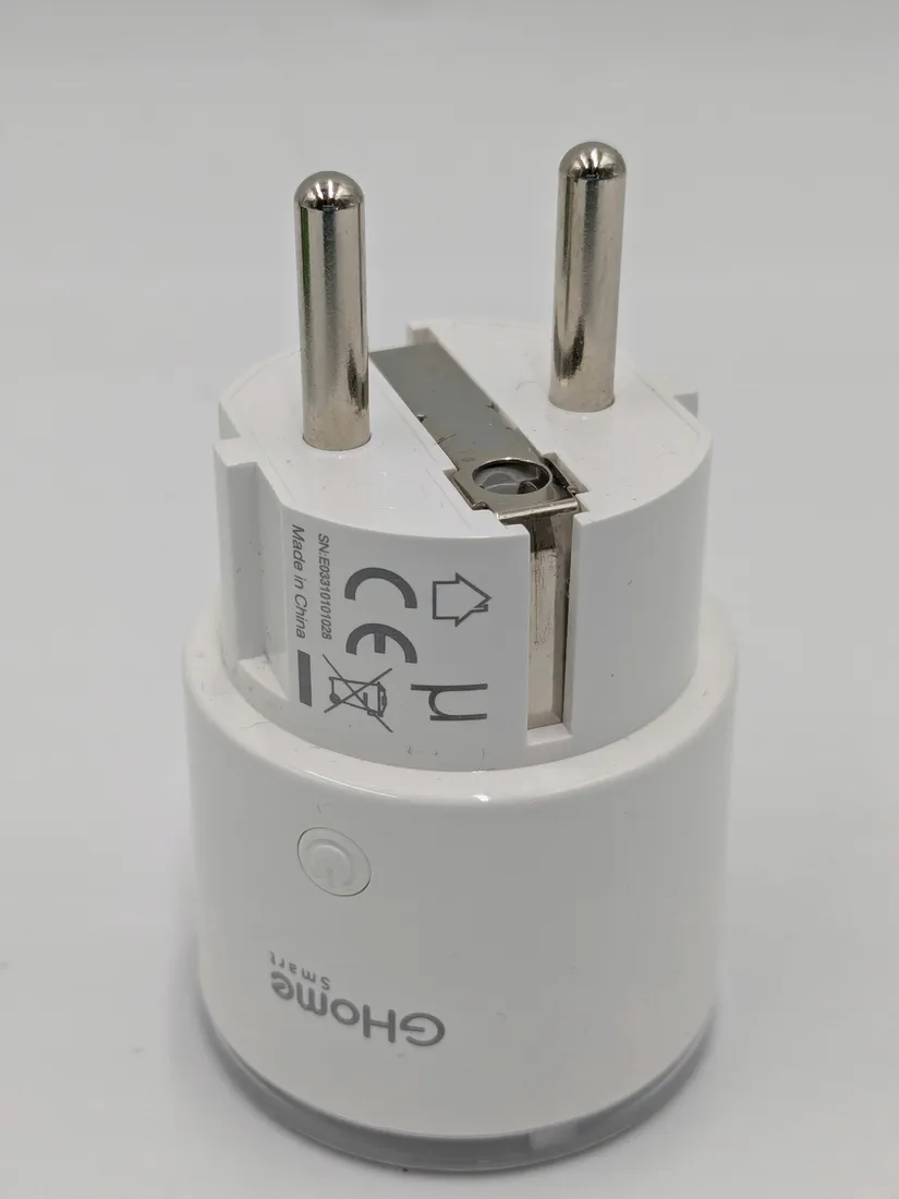 gniazdo-elektryczne-scienne-stan-powystawowy