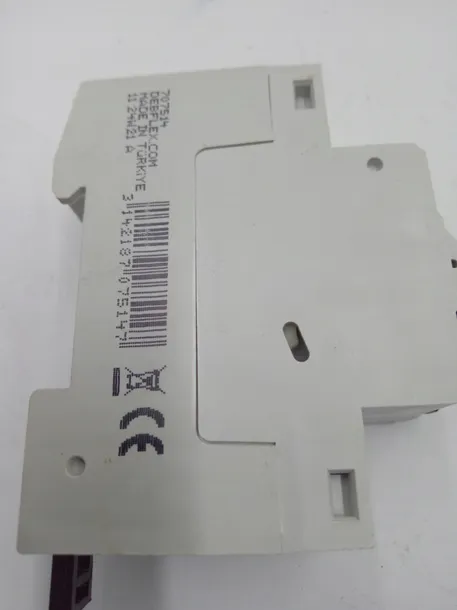 debflex-przelacznik-roznowy-2p-30ma-63a-2-marka-bez-marki