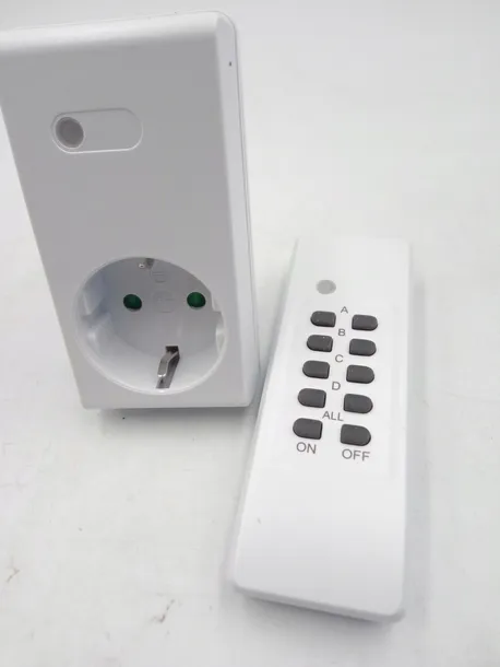 gniazdo-elektryczne-scienne-perfecthdug-bialy-liczba-gniazdek-1-szt