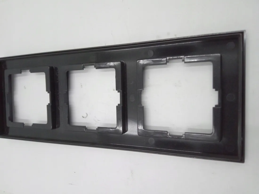 gniazdo-licznik-scienne-kopp-szary