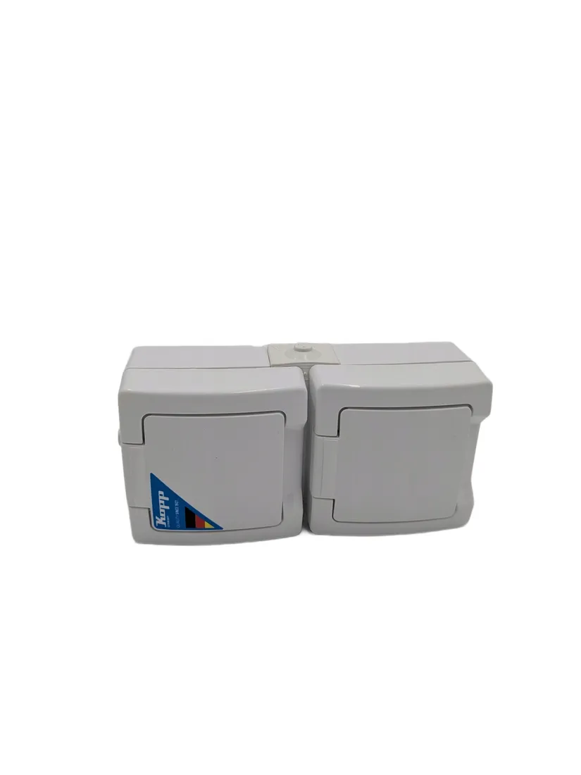 gniazdo-elektryczne-scienne-kopp-bialy