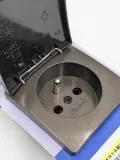 gniazdo-elektryczne-scienne-koop-elektro-brazowy-stan-powystawowy