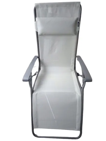 lezak-stal-szary-lafuma