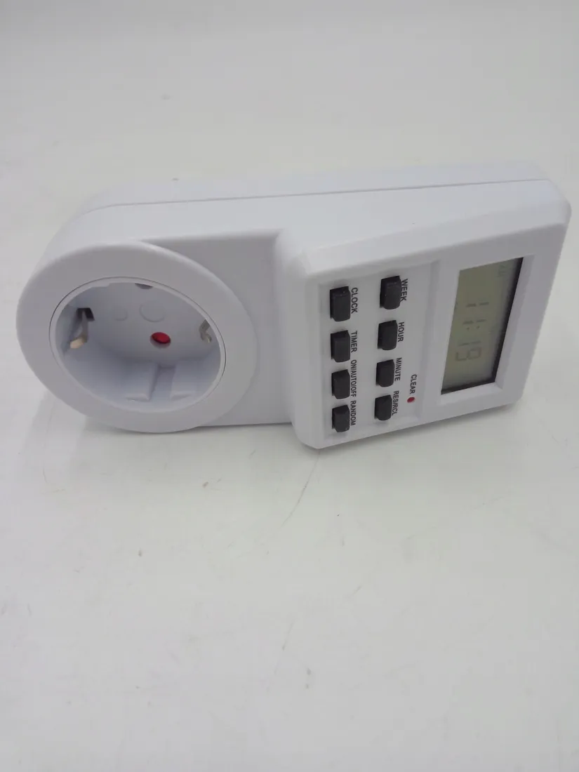 vinabo-programator-gniazd-elektrycznych-i-cyfrowych-stan-powystawowy