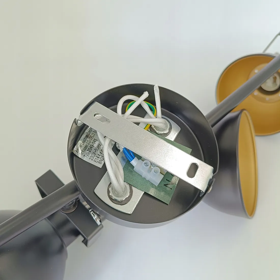 oczko-briloner-czarny-zolty-stan-powystawowy