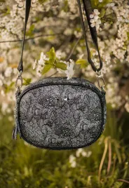 listonoszka-skorzana-she-665a-czarny-kwiaty