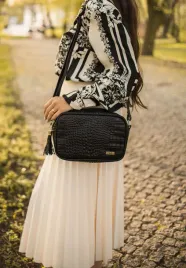 listonoszka-skorzana-she-701w-czarny-krokodyl