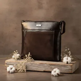 polska-skorzana-listonoszka-zamszowa-she-714-czekolada