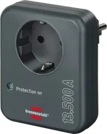 adapter-brennenstuhl-z-zabezpieczeniem-przeciwprzepieciowym-13-500-a