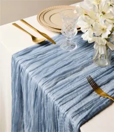 vitalizart-bieznik-z-gazy-dusty-blue-90-x-300-cm-na-stol-rustykalny