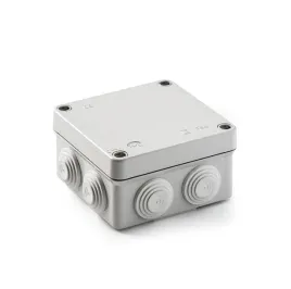 puszka-elektryczna-natynkowe-famatel-110-x-100-x-60-mm