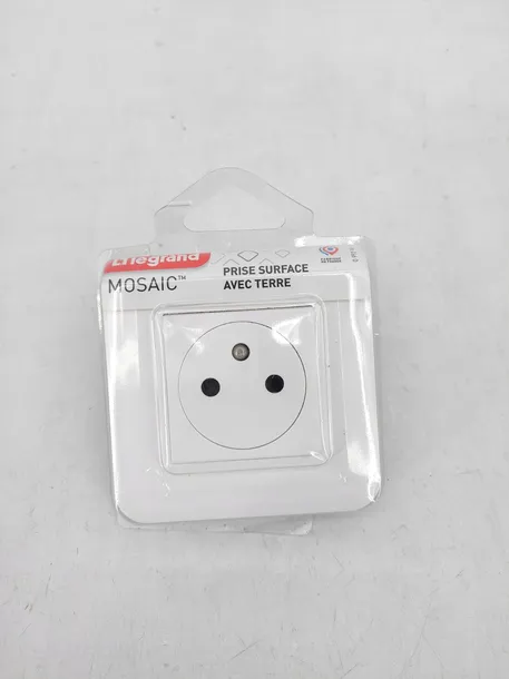 gniazdo-elektryczne-scienne-legrand-bialy-liczba-gniazdek-1-szt