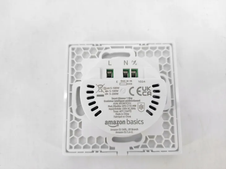 amazon-basics-inteligentny-sciemniacz-8-x-8-x-3-6-cm-rodzaj-sciemniacz