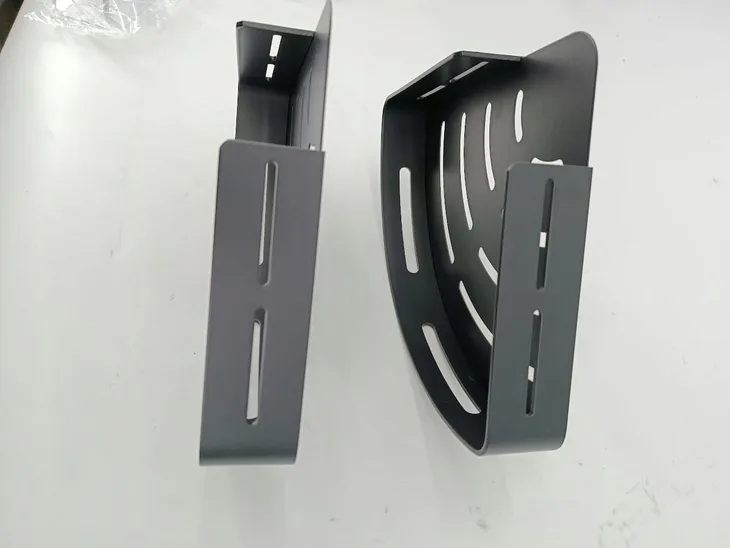 gricol-polka-narozna-material-wykonania-metal