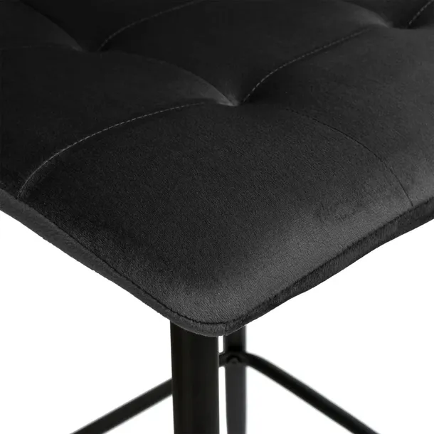 hoker-hamilton-aksamitne-czarne-glebokosc-siedziska-43-cm