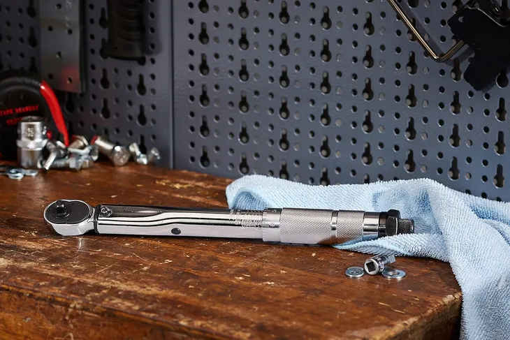 klucz-dynamometryczny-amazon-ds-dtw-2-stan-powystawowy-liczba-elementow-w-zestawie-1