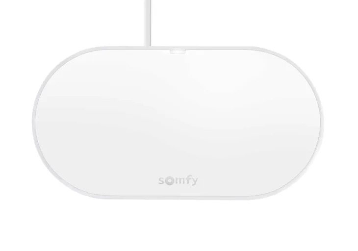 somfy-connectivity-kit-centralka-sterujaca-wifi-cechy-dodatkowe-lacznosc-radiowa-lacznosc-z-wifi