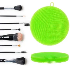 silikonowa-myjka-do-czyszczenia-pedzli-do-makijazu