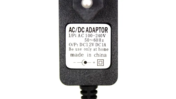 ladowarka-akumulatorowa-12v-4-7ah-napiecie-12v