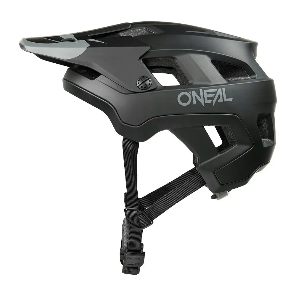 kask-defender-solid-czarny-l-xl-58-62-cm