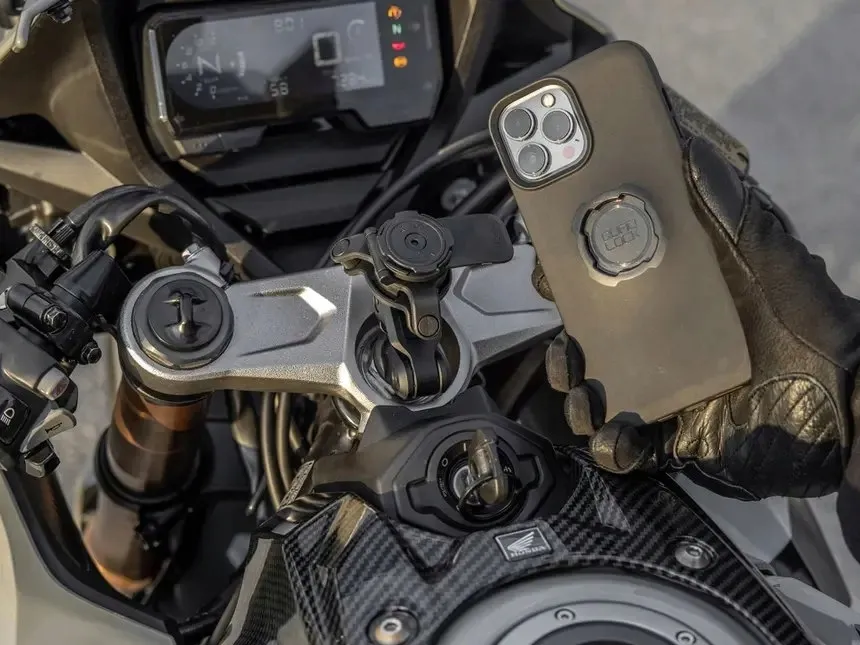 etui-quad-lock-original-iphone-14-pro-max