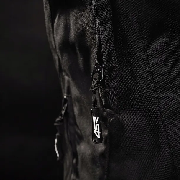 4sr-rtx-red-48-cechy-dodatkowe-membrana-ochraniacze-ocieplenie