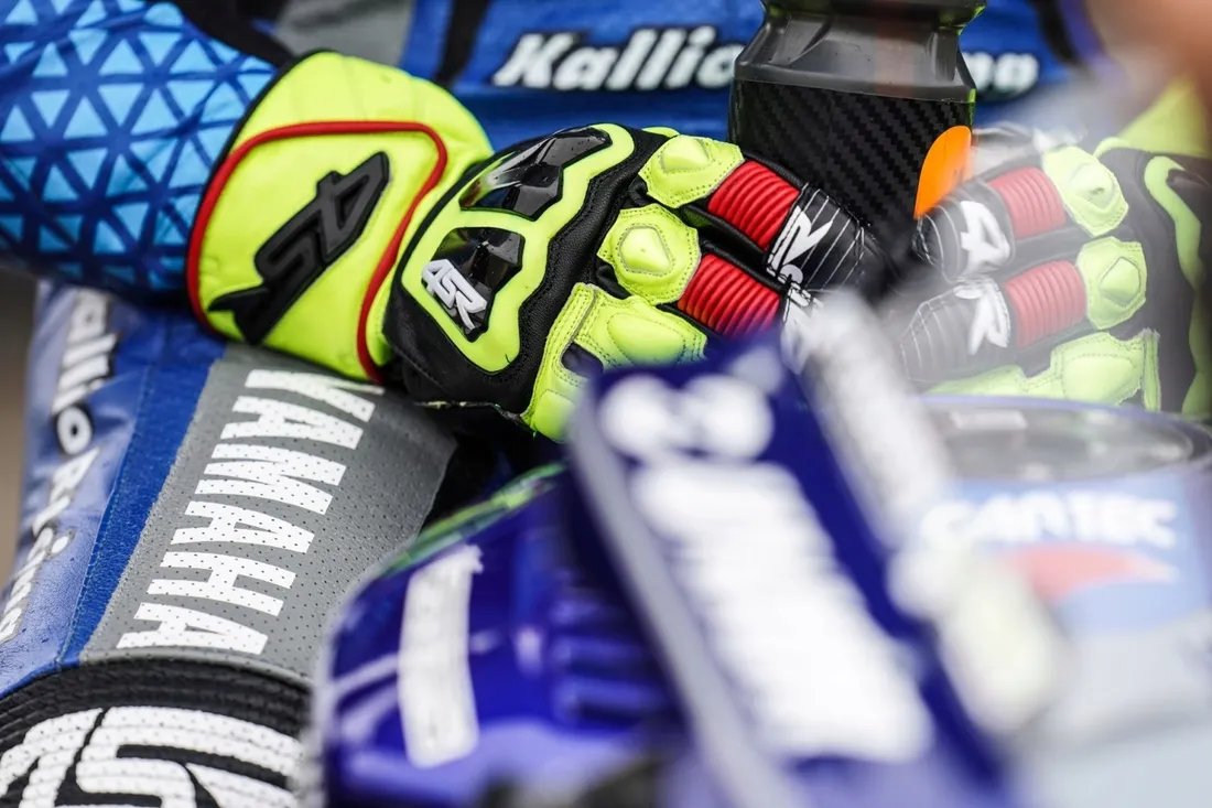 4sr-stingray-race-spec-yellow-l