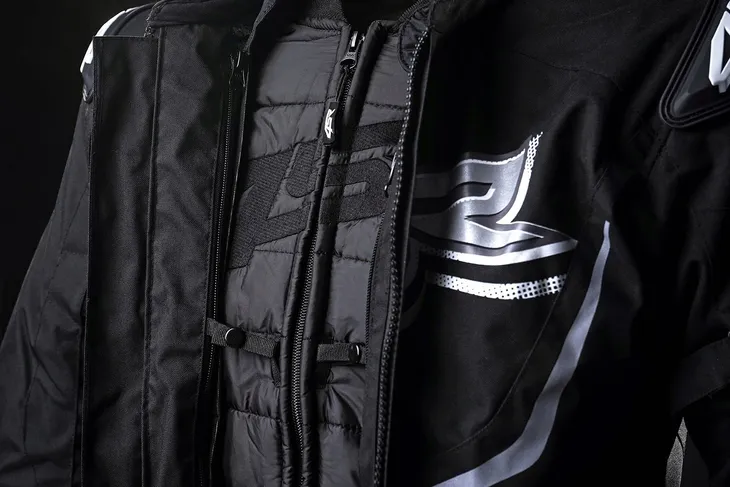 4sr-rtx-black-58-material-tekstylia