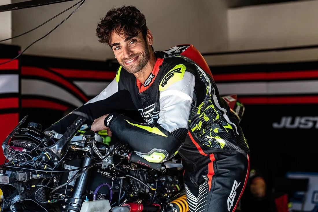 4sr-racing-camo-ar-48