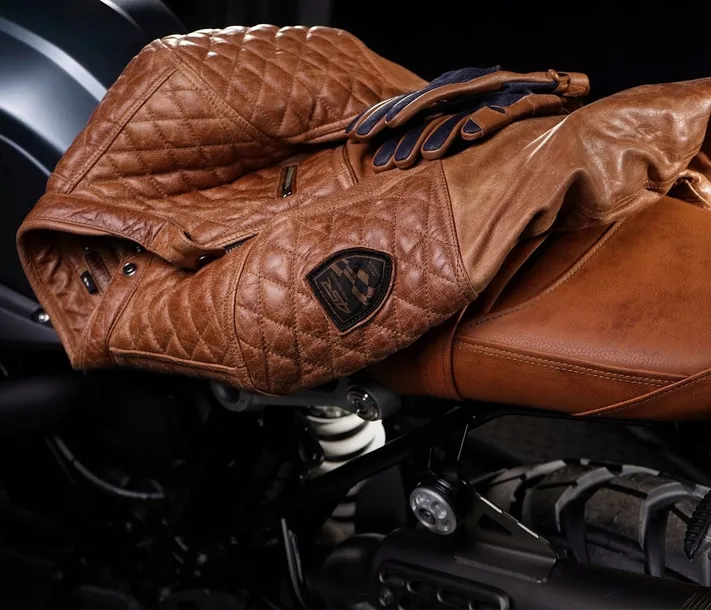 4sr-scrambler-cognac-54-material-skora