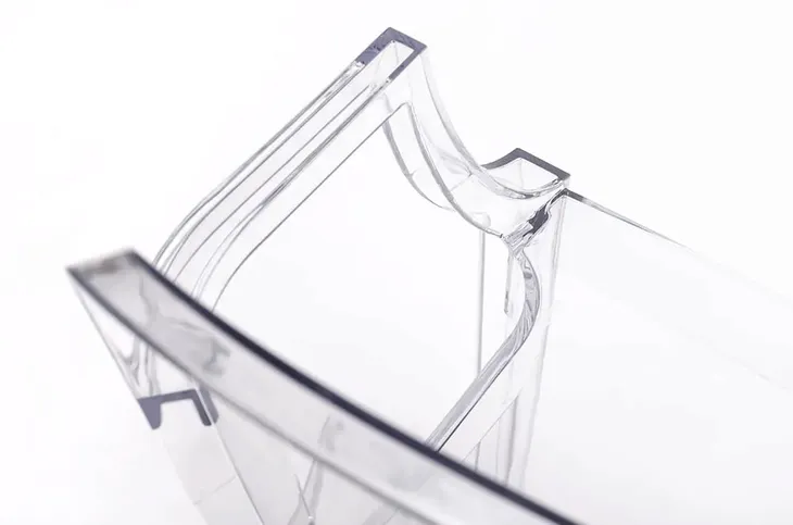 krzeslo-louis-transparentne