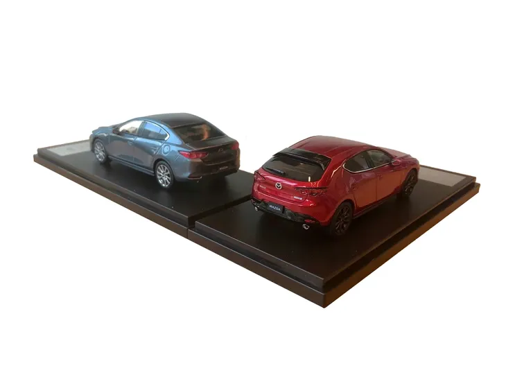 model-modelik-mazda-3-bp-hatchback-2019-skala-1-43-waga-z-opakowaniem-1-2-kg
