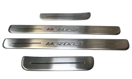ochronne-stalowe-listwy-ozdobne-progow-mazda-3