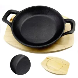 odlewna-zeliwna-patelnia-15cm-z-deska-serwujaca