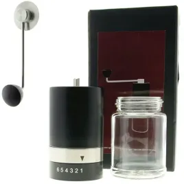 mlynek-do-mielenia-kawy-reczny-zarnowy-z-regulacja-premium