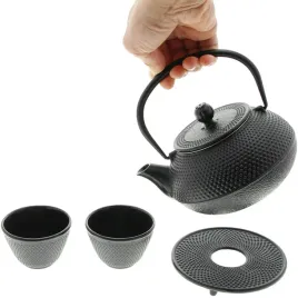 zaparrzacz-zeliwny-0-8l-do-herbaty-zestaw-czarki