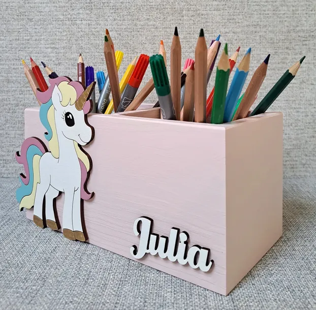 organizer-na-biurko-dla-dziecka-kolor-odcienie-rozu