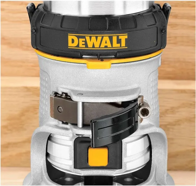 frezarka-dewalt-d26200-900-w-informacje-dodatkowe-regulacja-obrotow