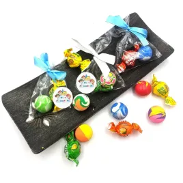 pilka-kauczukowa-skaczaca-cukierek-dzien-przedszkolaka