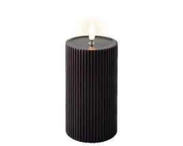 swieca-czarna-led-na-baterie-timer-15-cm-naturalny-wosk-o-7-cm
