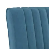 fotel-niebieski-obity-aksamitem