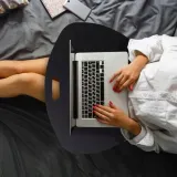 stojak-pod-laptopa-czarny-stan-nowy-marka-relaxdays