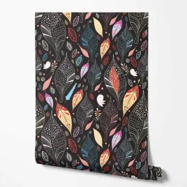 tapeta-na-sciane-kolorowe-liscie-czarne-tlo-do-sypialni-pokoju-dziennego