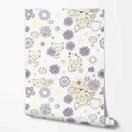 tapeta-na-sciane-kotki-fioletowe-kwiatki-bezowe-plamy-do-pokoju-dziecka