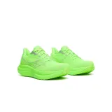 triumph-23-marka-saucony