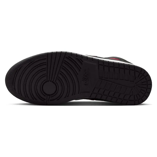 iq5685006-marka-nike