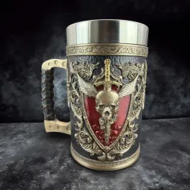 kufel-rycerski-czaszka-ze-skrzydlami-i-mieczem-honoru-veronese-wu77604a4