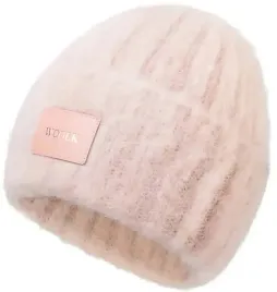damska-czapka-welniana-beanie-woolk-z-naszywka