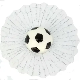zabawna-naklejka-3d-pilka-wbita-w-szybe-auta